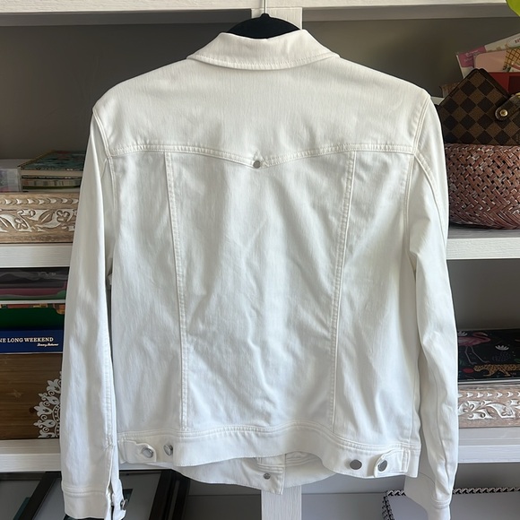 Like new white Liverpool jean jacket. Size large. - Picture 3 of 5